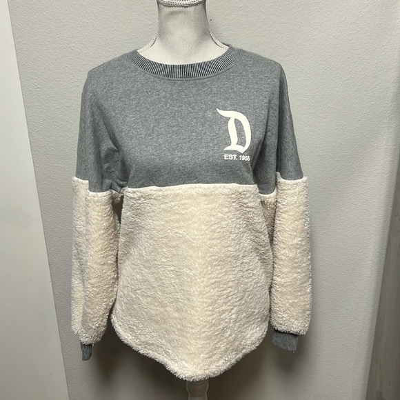 Disney Tops - Disneyland Sherpa jersey